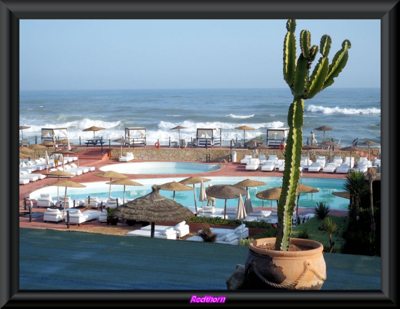 Piscina junto al mar