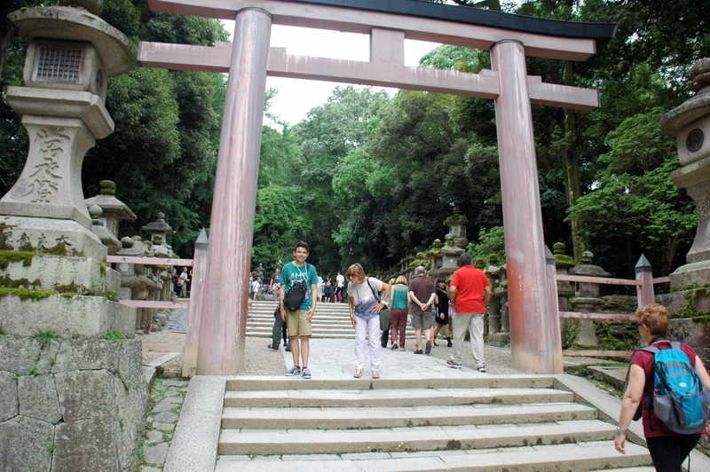 Puerta Torii. Shintoista.