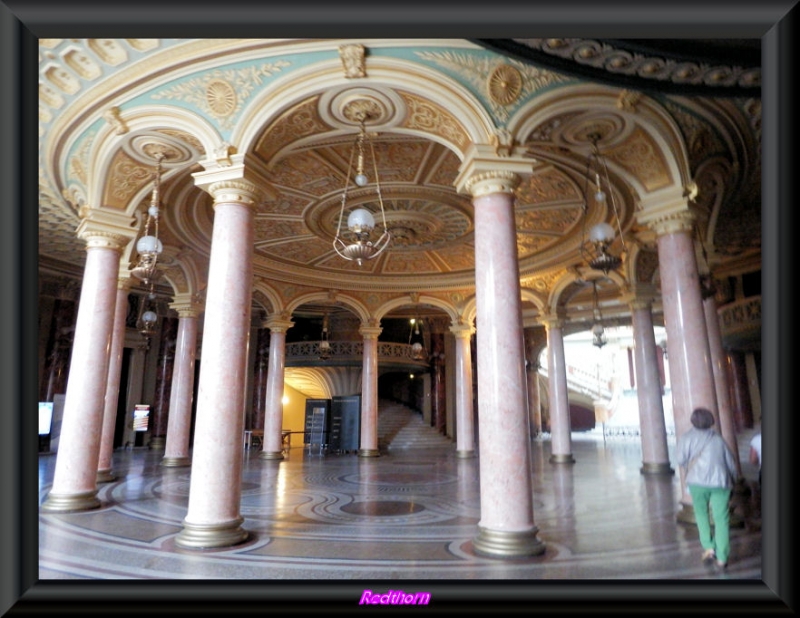 Hall del Ateneo de Bucarest