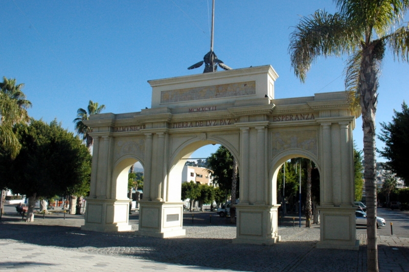 Puerta de Almuecar