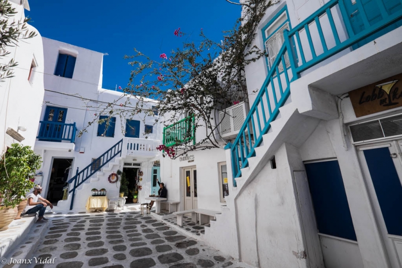 MIKONOS