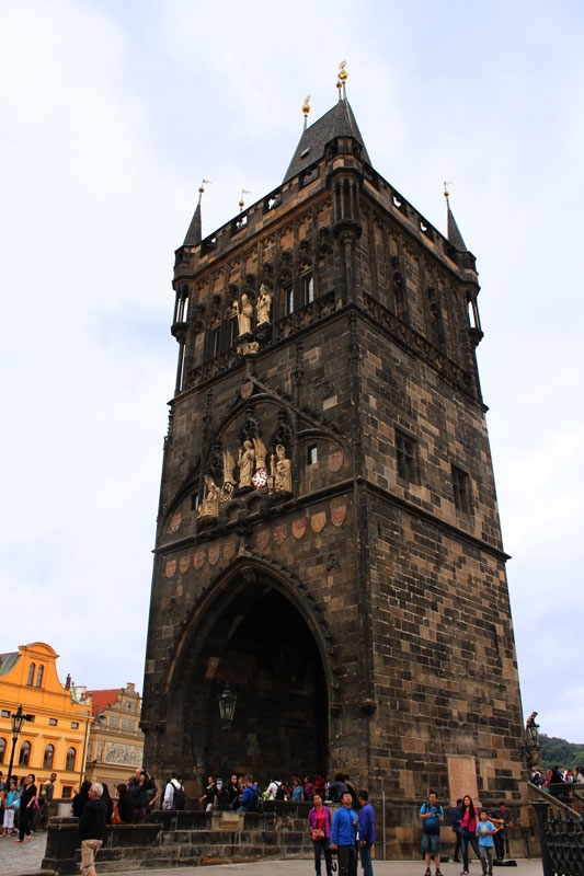Torre de peunte Carlos Praga