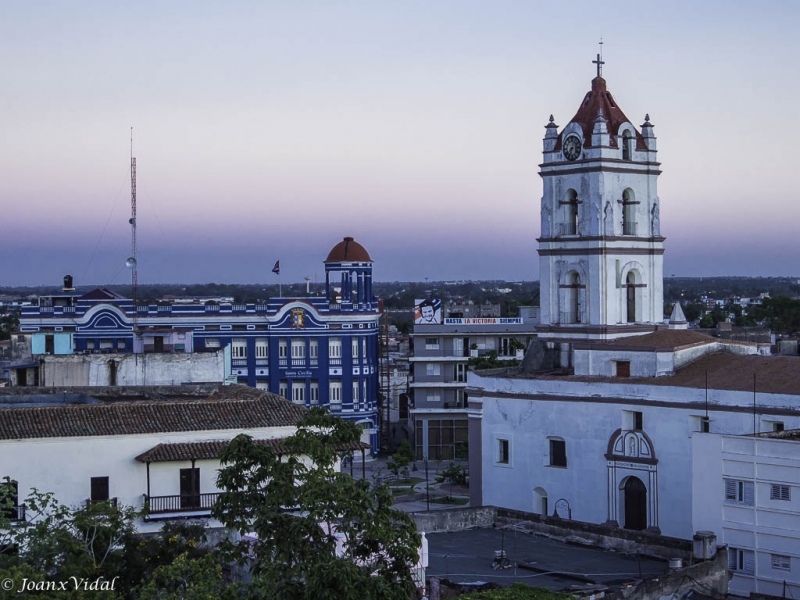 Amanecer en Camagey