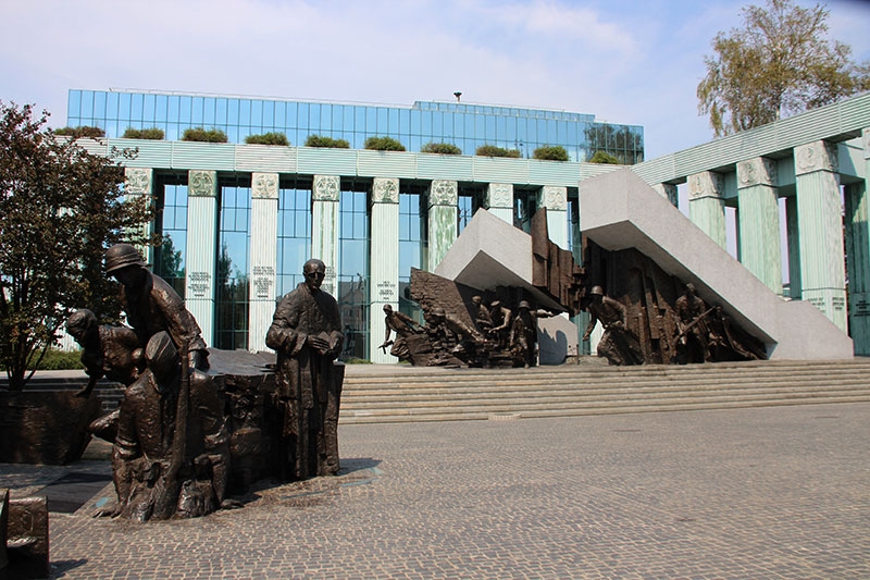 Monumento al Alzamiento de Varsovia