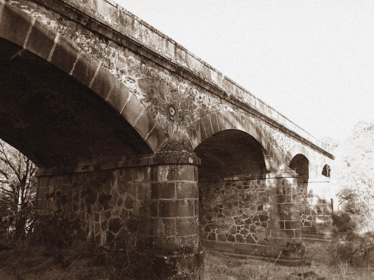 Puente en el Ro Matapuercas