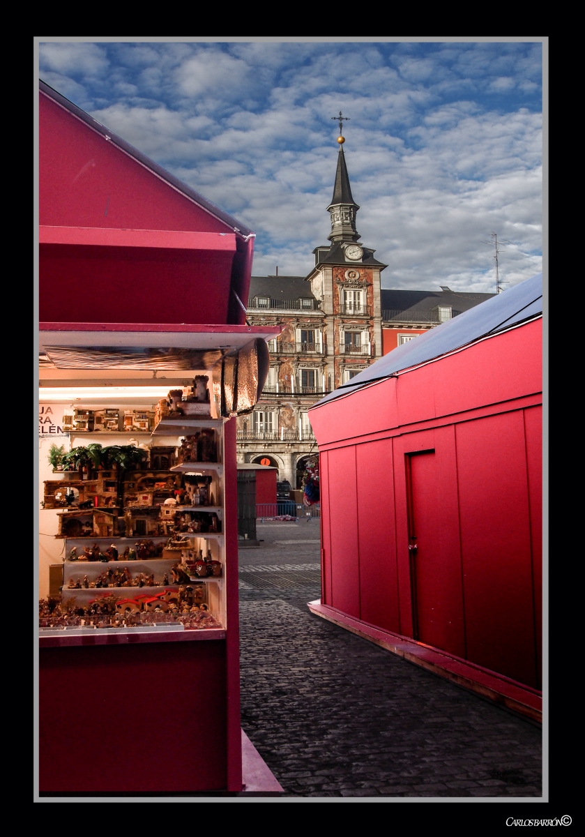 YA ES NAVIDAD EN LA PLAZA MAYOR DE MADRID