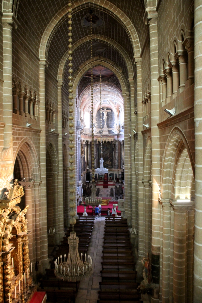 Interior catedral de Evora