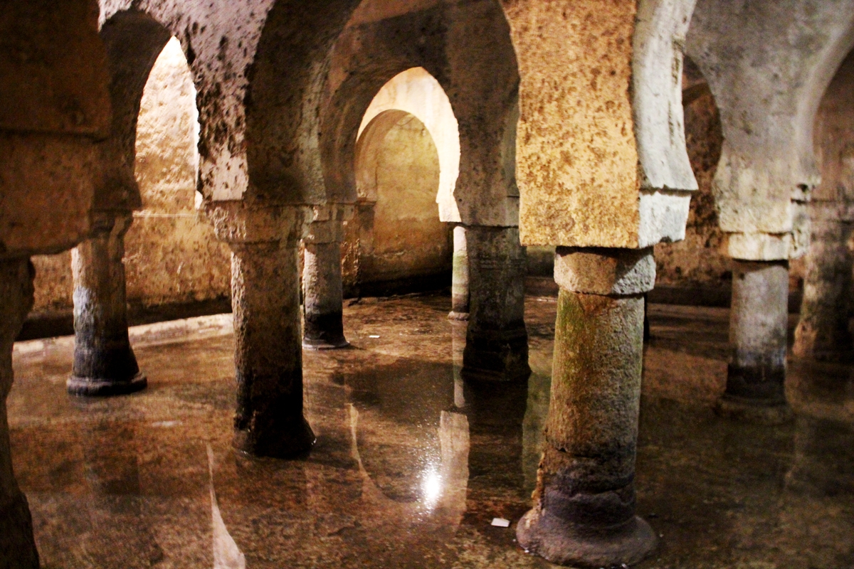 Aljibe andalus en el Palacio de las Veletas