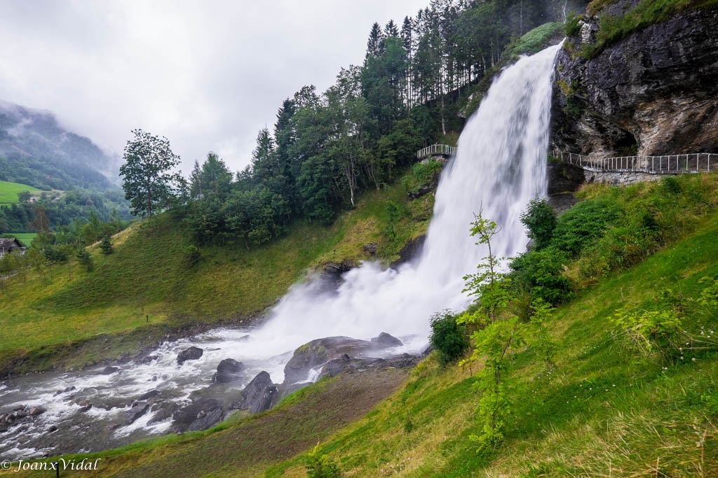 CASCADAS DE HIVJUFOSSEN