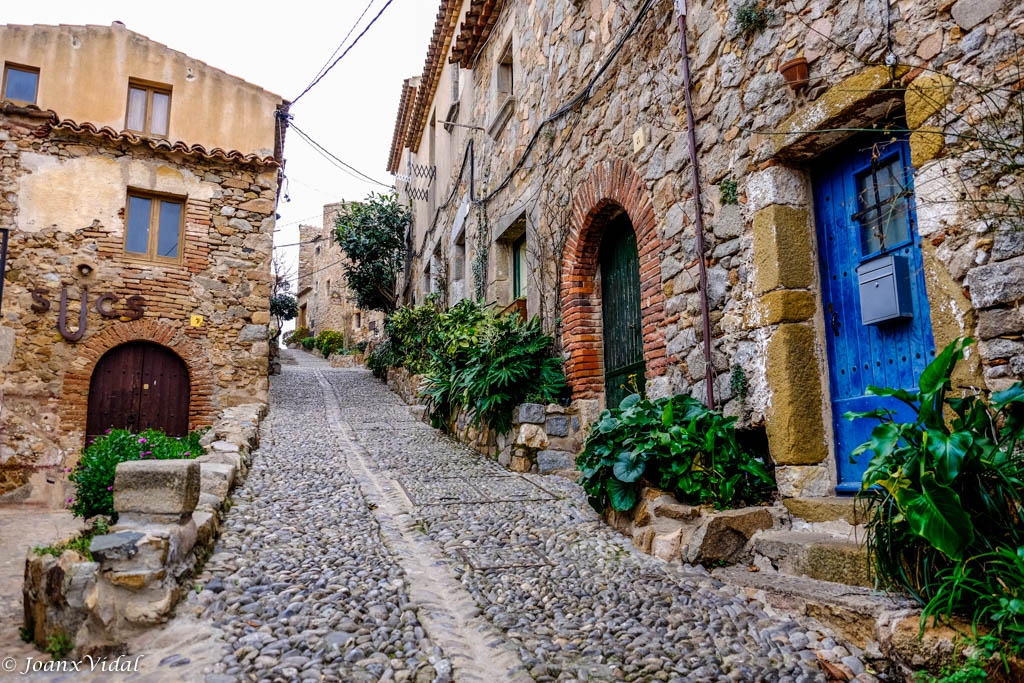 CARRER VILA VELLA