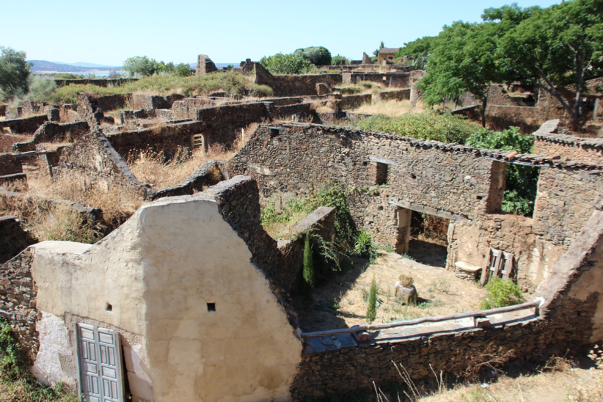 Muros restaurados