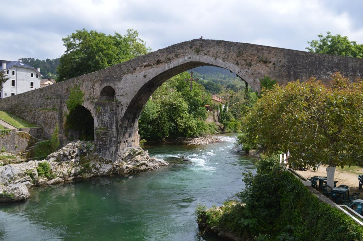 Ponte de Cangas de Onis / Cangues d\'Ons