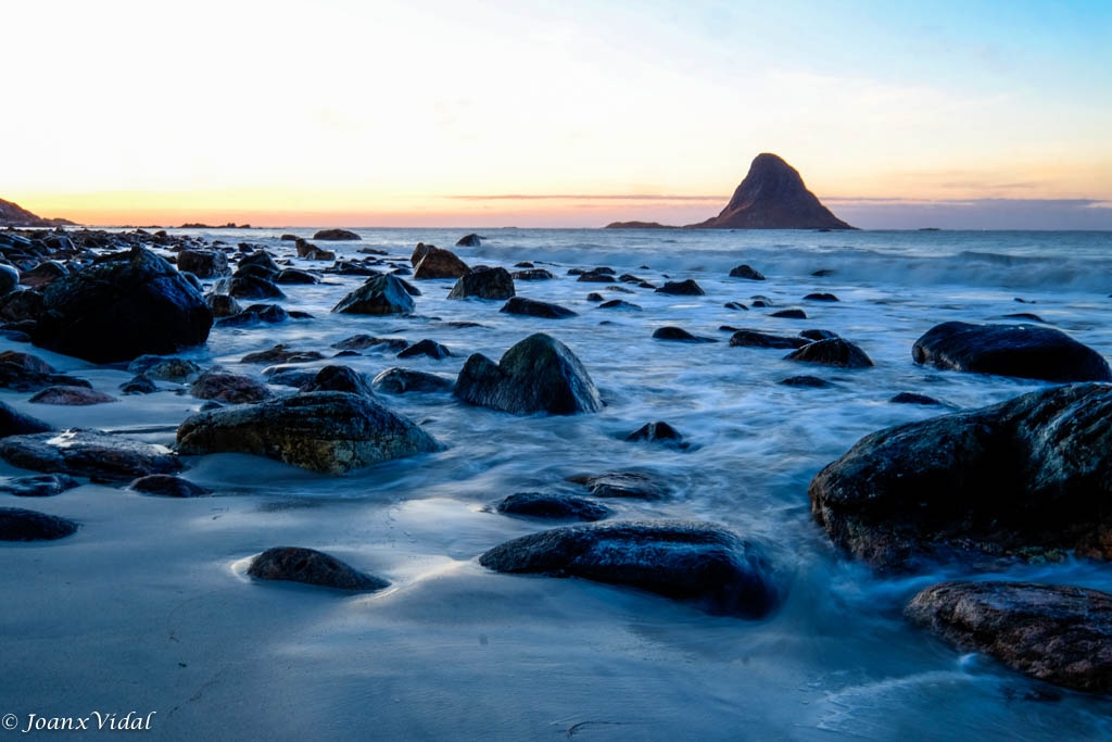 AMANECER EN LA PLAYA DE BLEIK