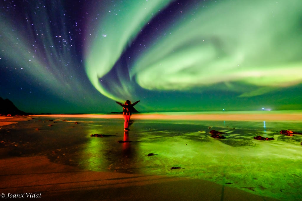 AURORA BOREAL EN LA PLAYA