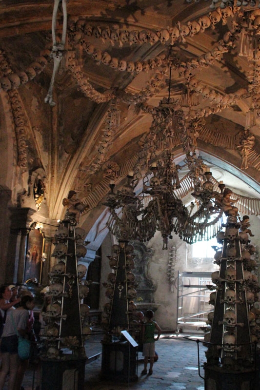 Interior de la Capilla Funeraria de Todos los Santos de Sedlec.