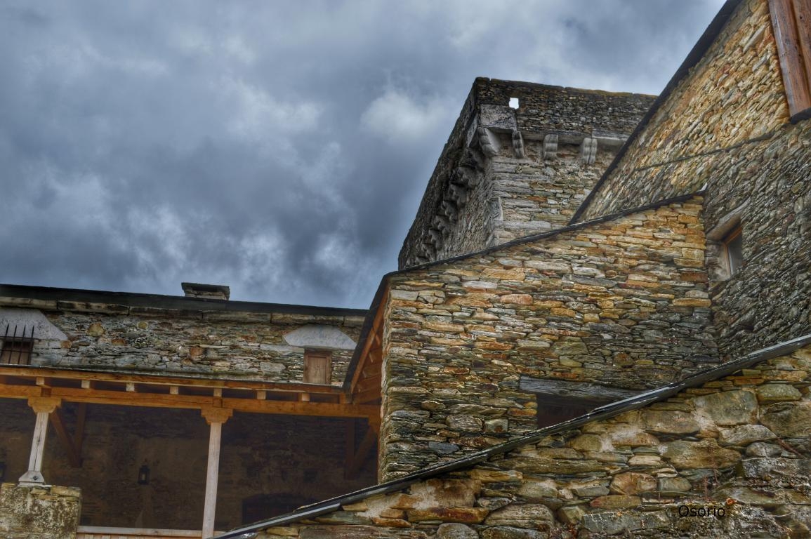 Castelo de Tovar. Lourenz