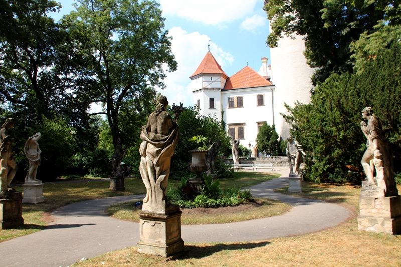 Jardines castillo Křivoklt