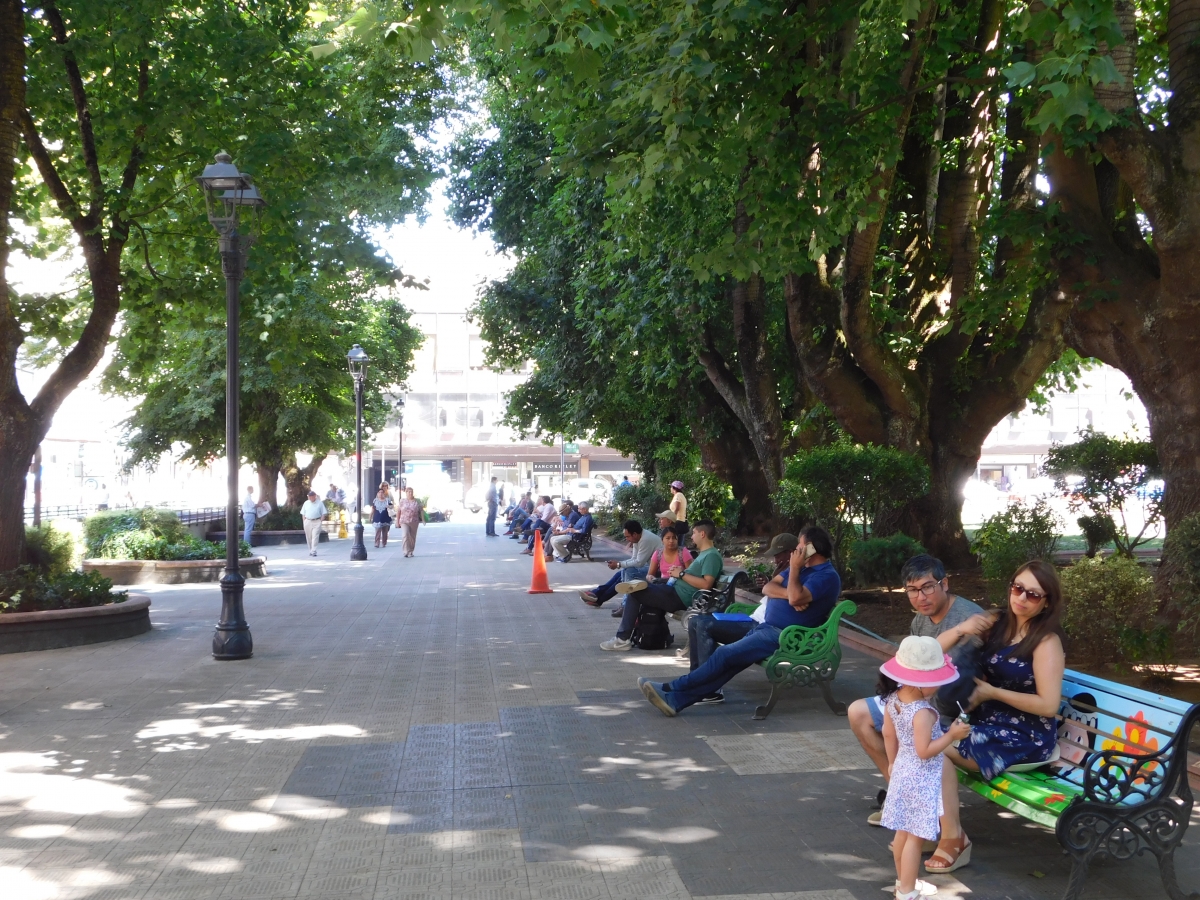 Un costado plaza Temuco