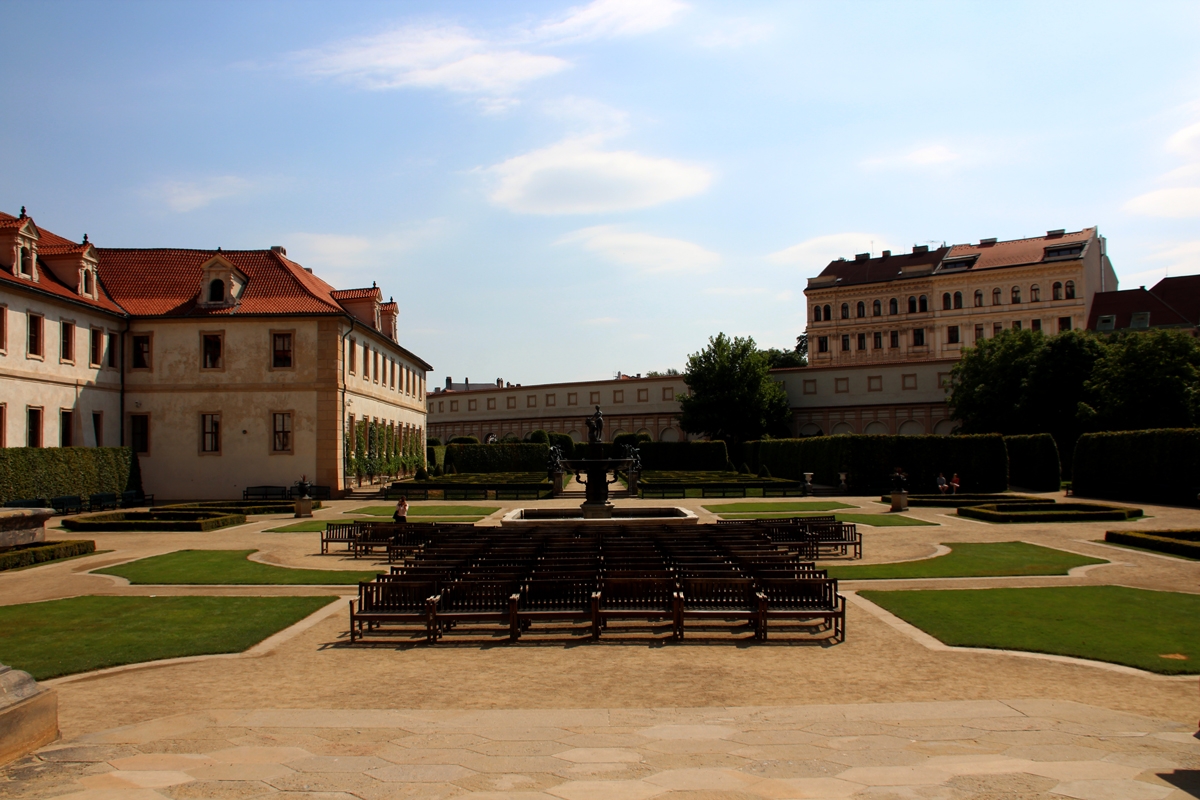 Jardines y palacio Wallenstein Praga