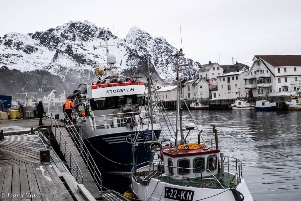 PUERTO DE HENNINGSVAER