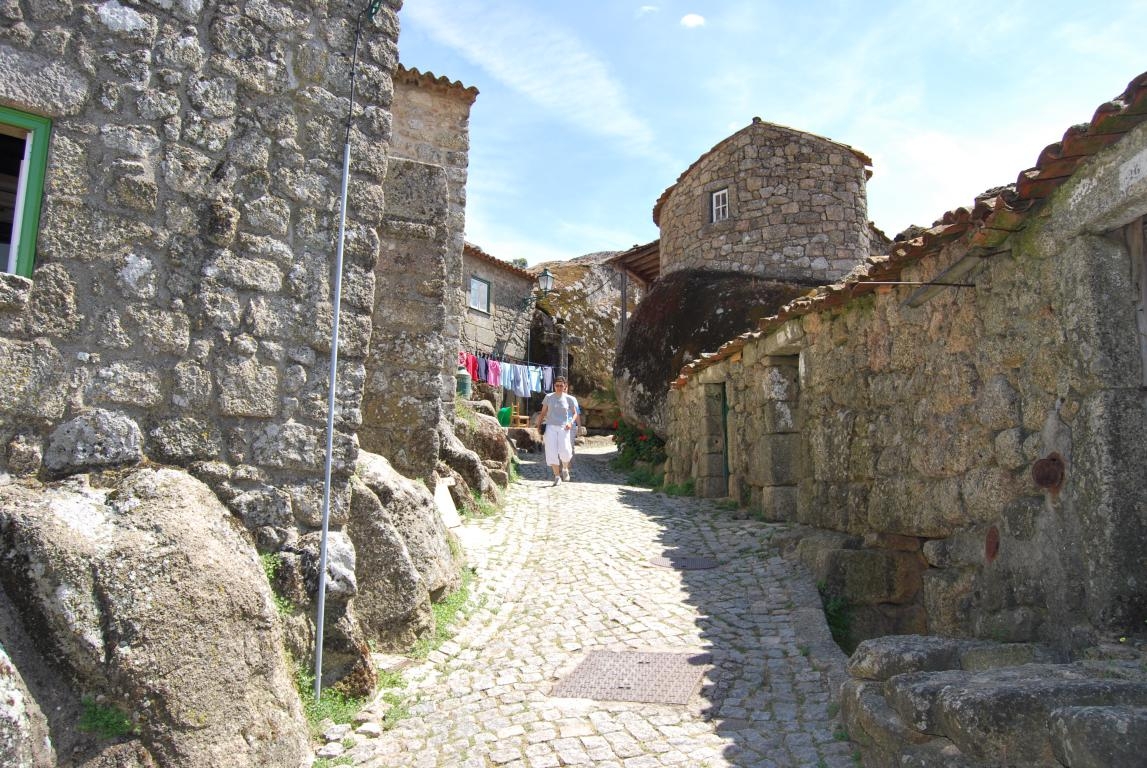 Monsanto. Idanha a Nova. Castelo Branco. Portugal DPLF