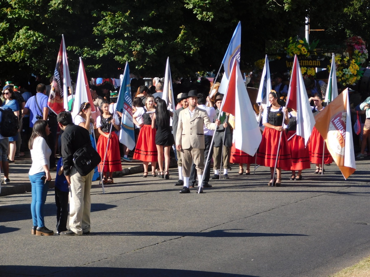 Va a comenzar el desfile