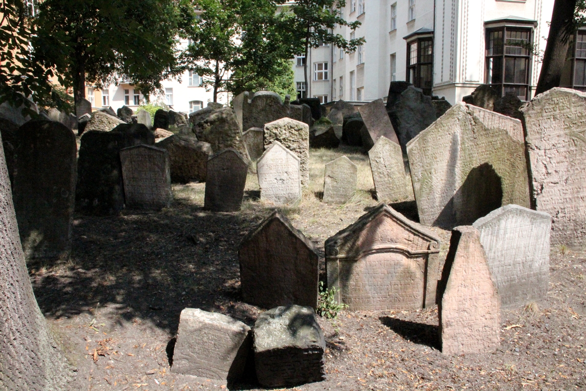  Viejo cementerio judo