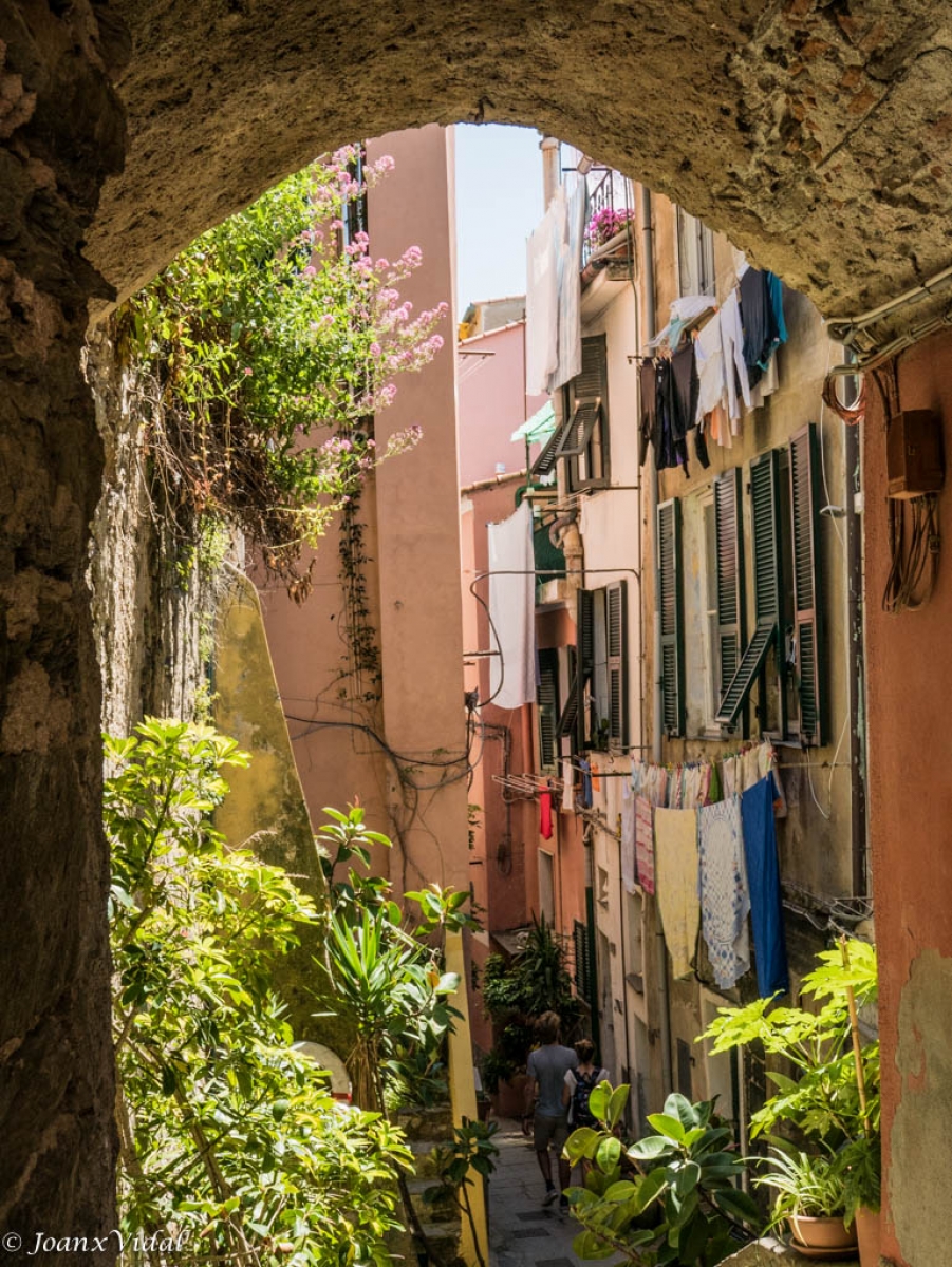 CALLE DE VERNAZZA