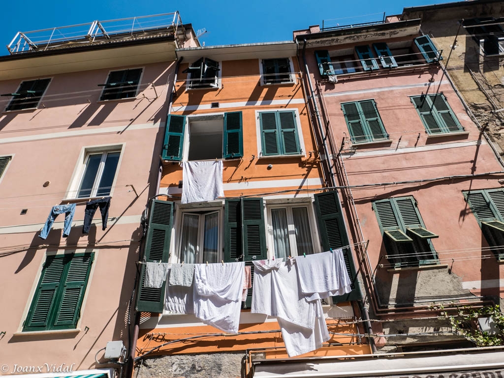 BUENOS DIAS VERNAZZA