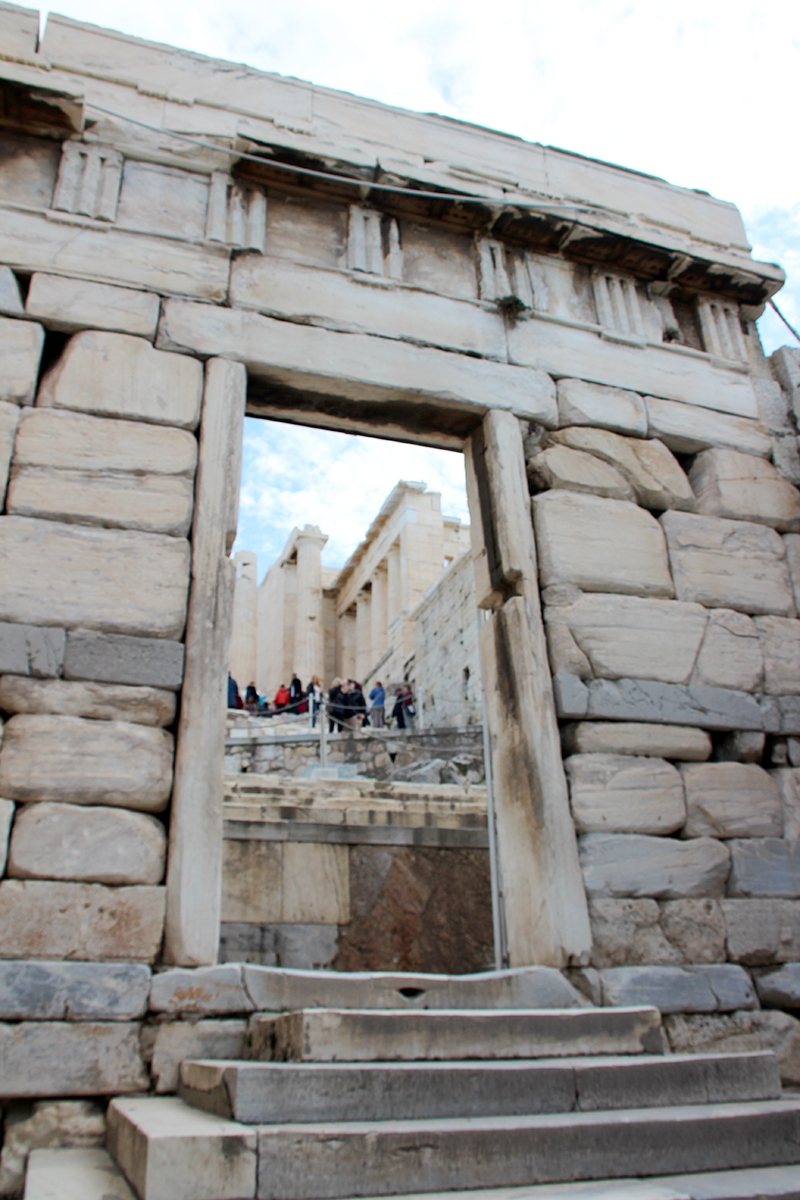 Entrada al propileo de la acropolis de Atenas
