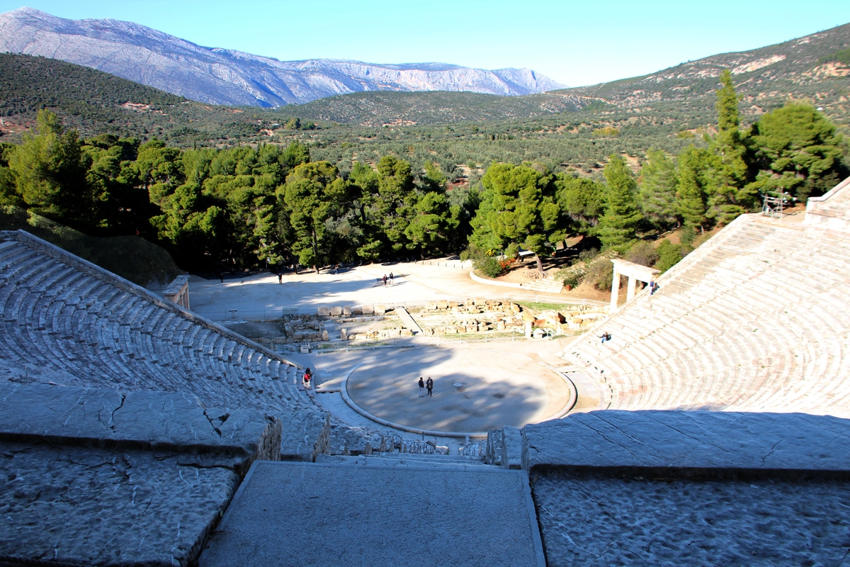 Teatro de Epidauro en el santuario de Asclepio (Medicina)