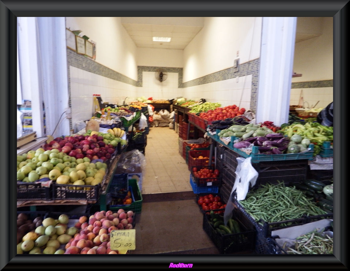 Mercado frutcola bien abastecido