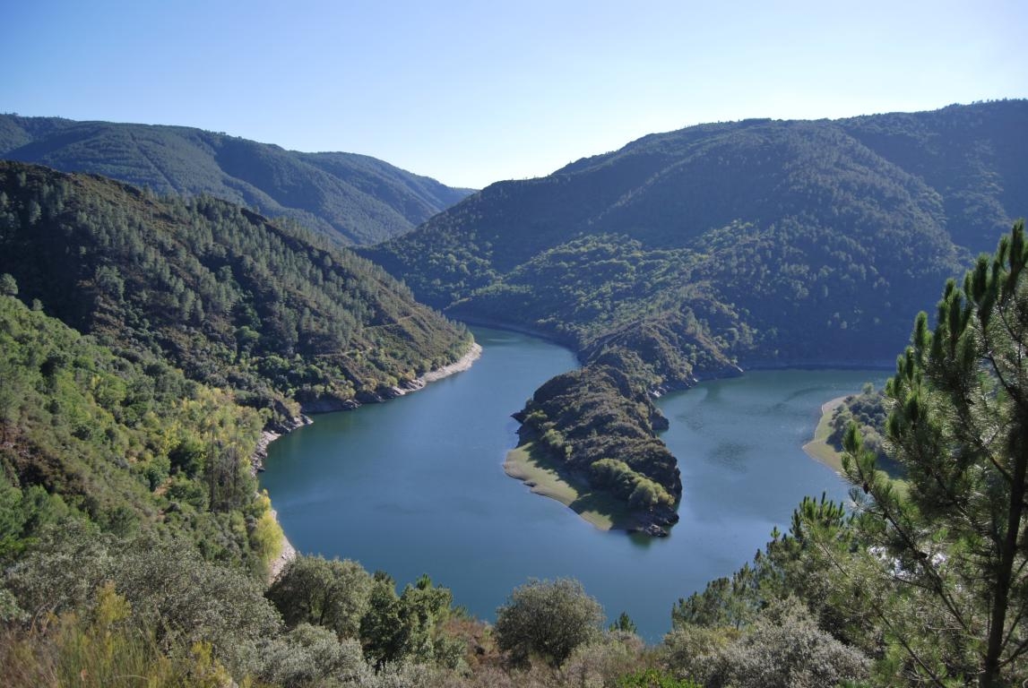 A Cubela: ro Sil. Ribas do Sil. Ribeira Sacra, Galicia. byJOM
