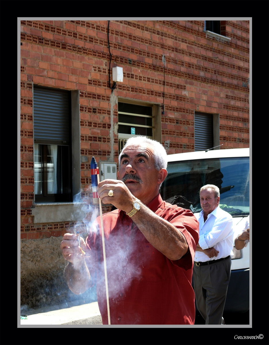 EL REPRESENTANTE DE LA NASA EN LAS FIESTAS DEL PUEBLO