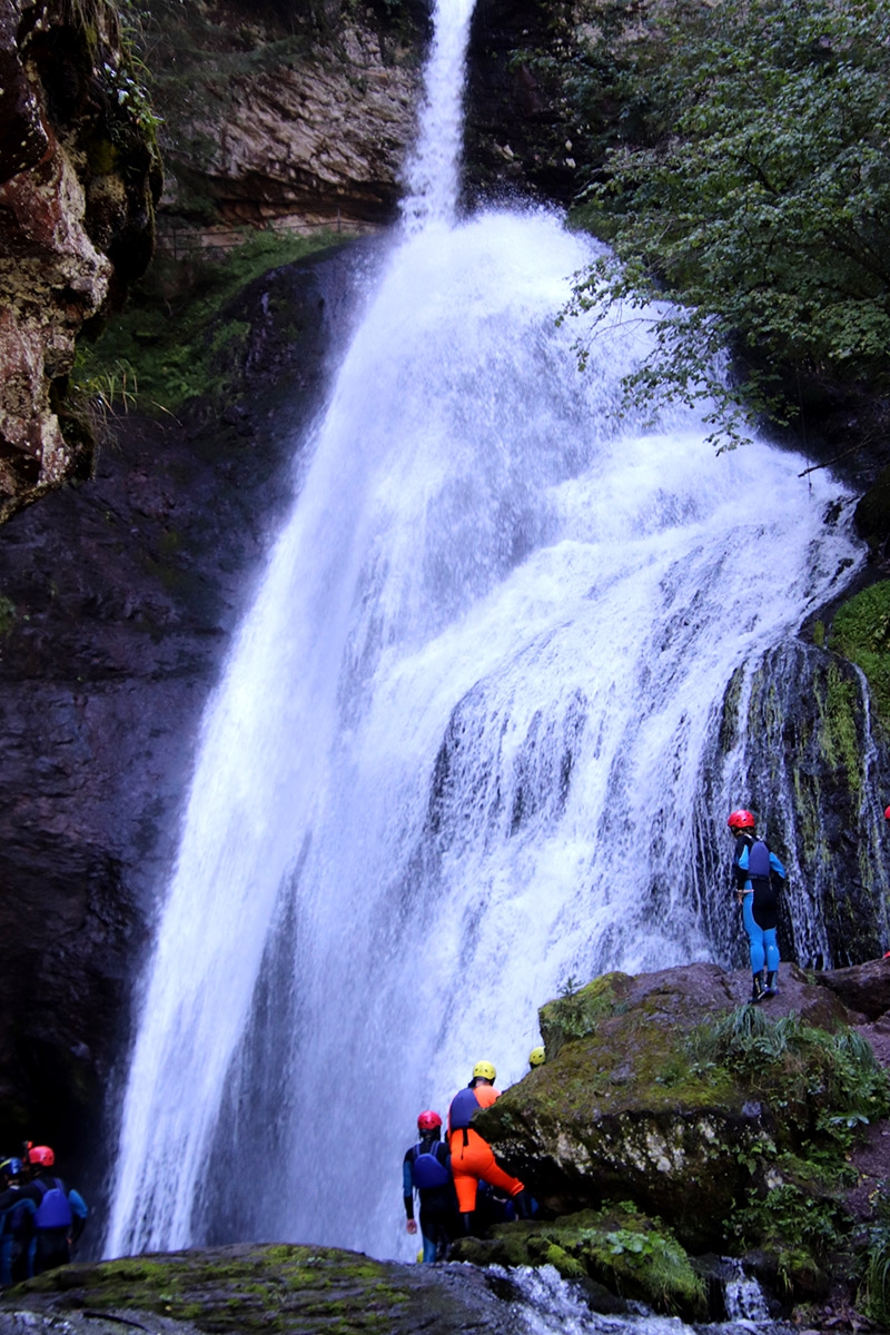 Cascada de Cavalese. Deportes de aventura.