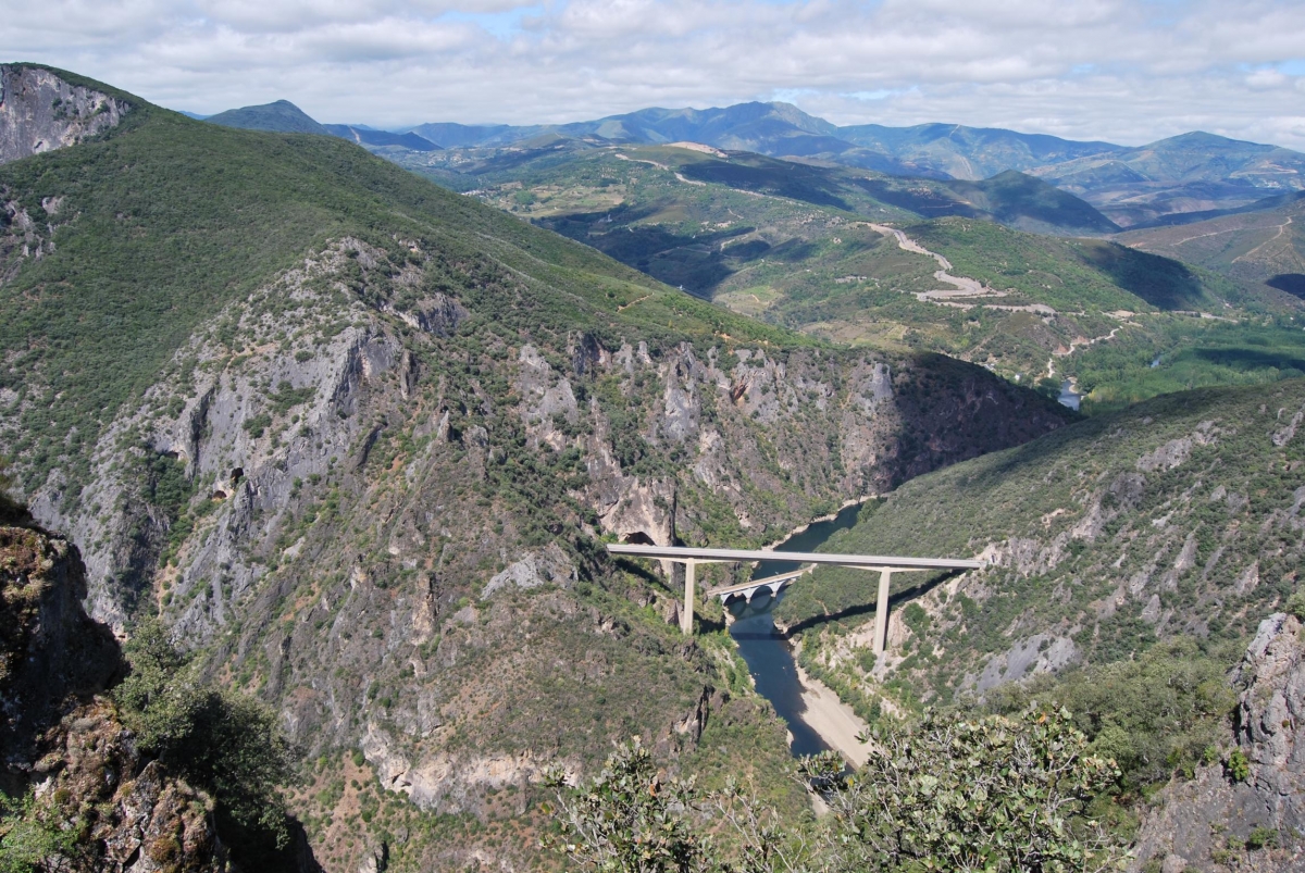 O Estreito (Parque Natural Serra da Encia e da Lastra)