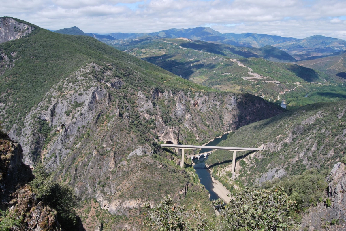 O Estreito (Parque Natural Serra da Encia e da Lastra). O Bierzo. Ourense, Galicia/Len byJOM