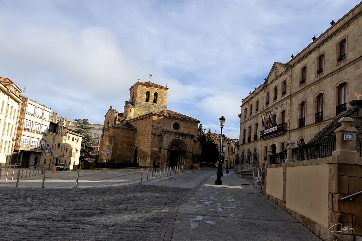 PLAZA DE DIPUTACIN (SORIA)