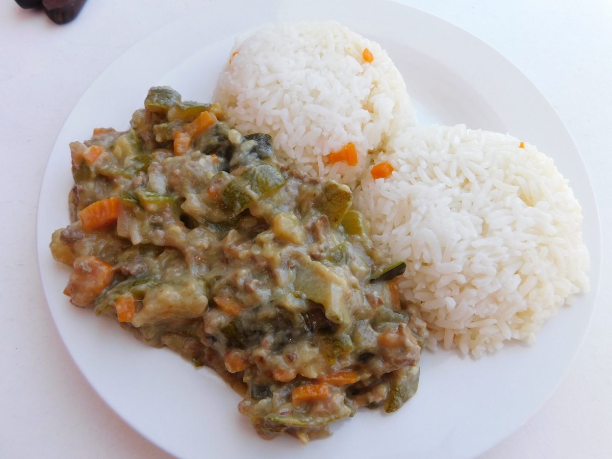 Con su permiso, pero lleg la hora del almuerzo