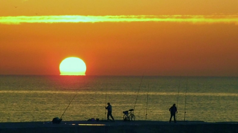 AMANECER Y PESCA