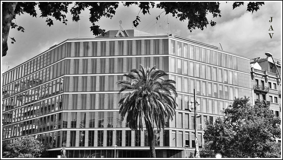 Blanco y negro de un conocido edificio.