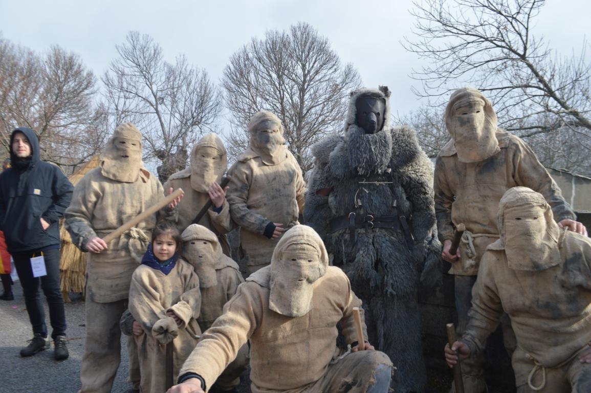 Mascarada: oso de Salcedo. Pobra de Brolln. Lugo. Ribeira Sacra  fcmv
