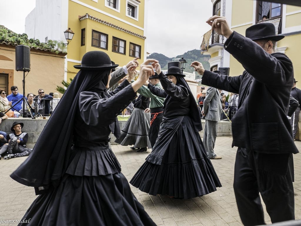 DANZA TRADICIONAL