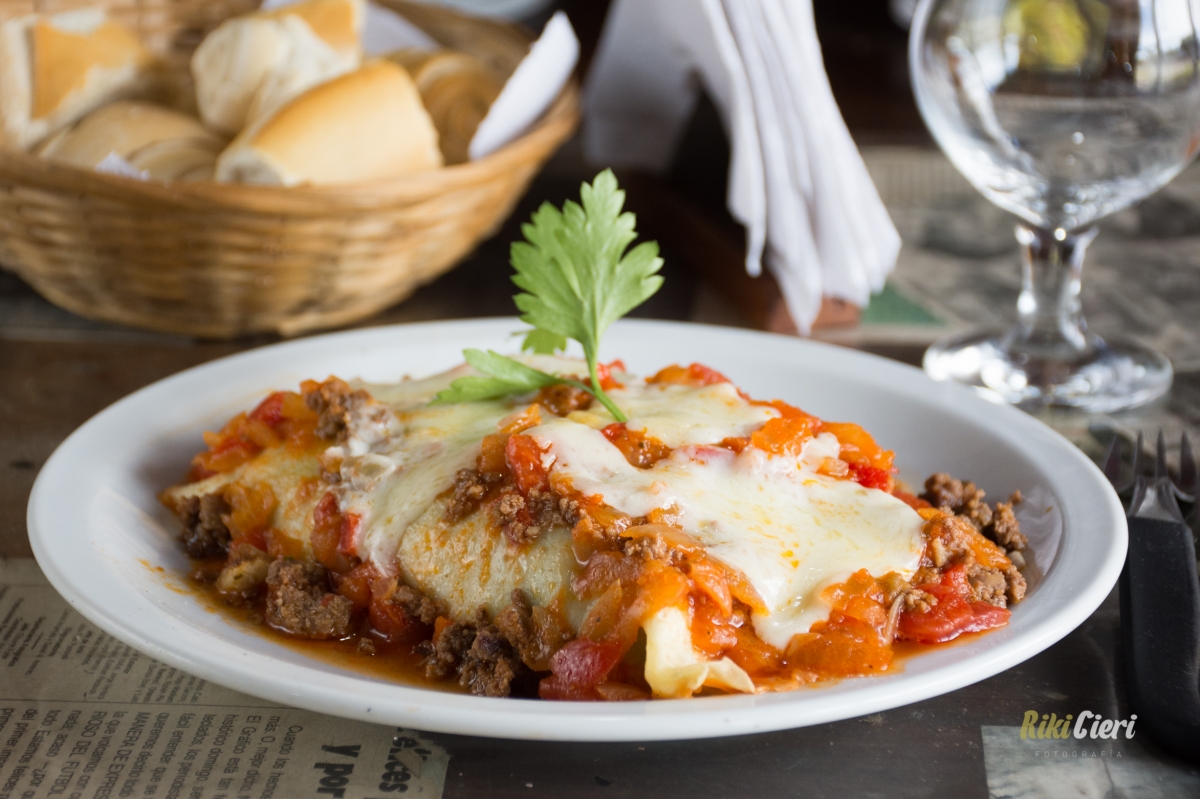 Canelones con Salsa