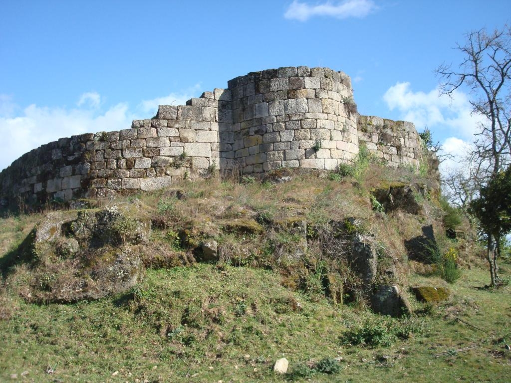 Castelo de A Peroxa. Ribeira Sacra. Ourense