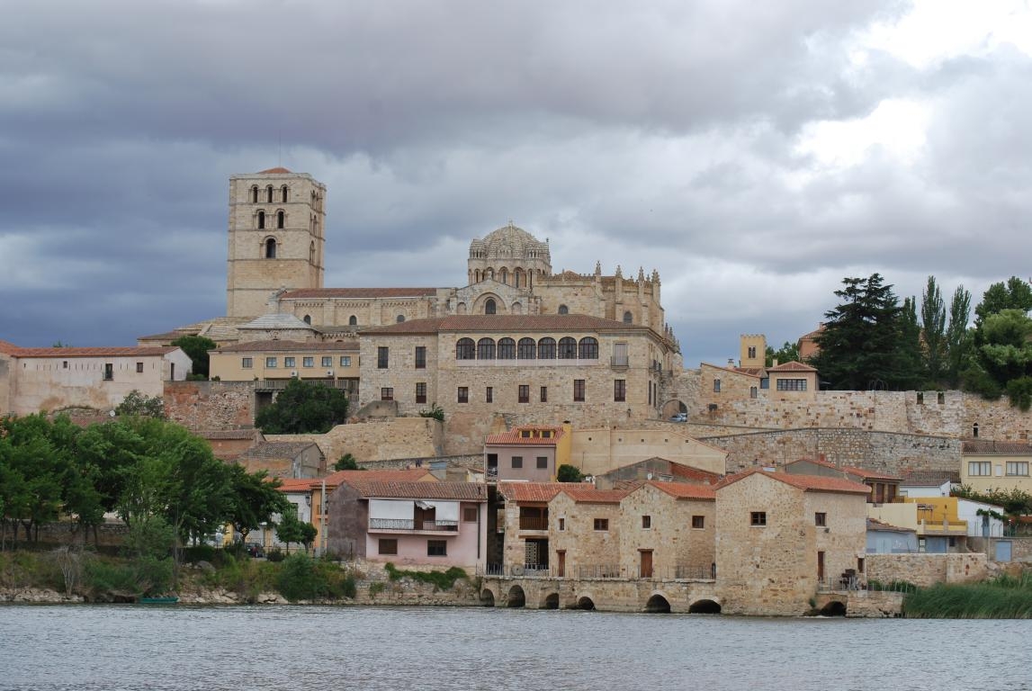 Zamora. byJOM