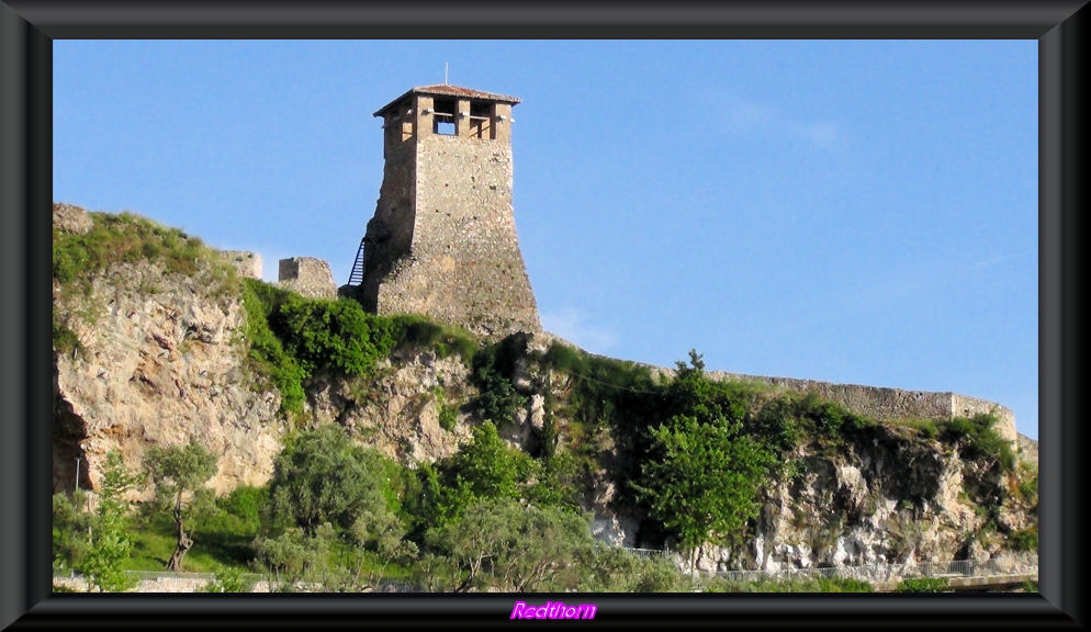 Torre de vigilancia en las inmediaciones del castillo de Scanderberg
