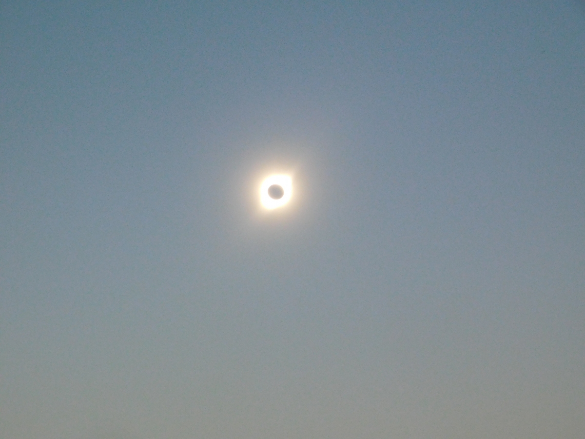 Aqu ya vamos de lleno al eclipse total, lo que todos estn esperando, las otras estn tomadas ms cerca, as que paciencia jajajajja