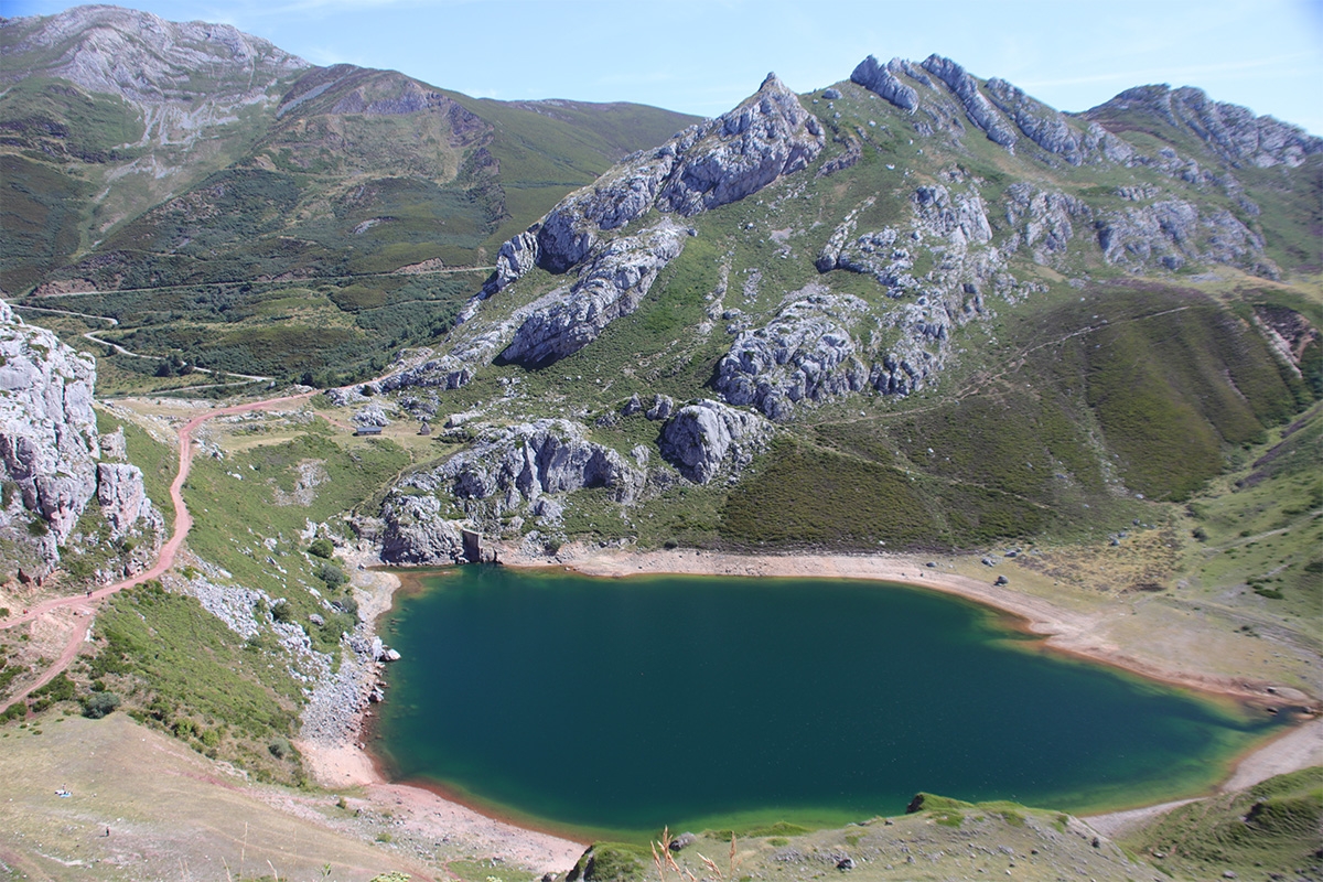 Lago de La Cueva