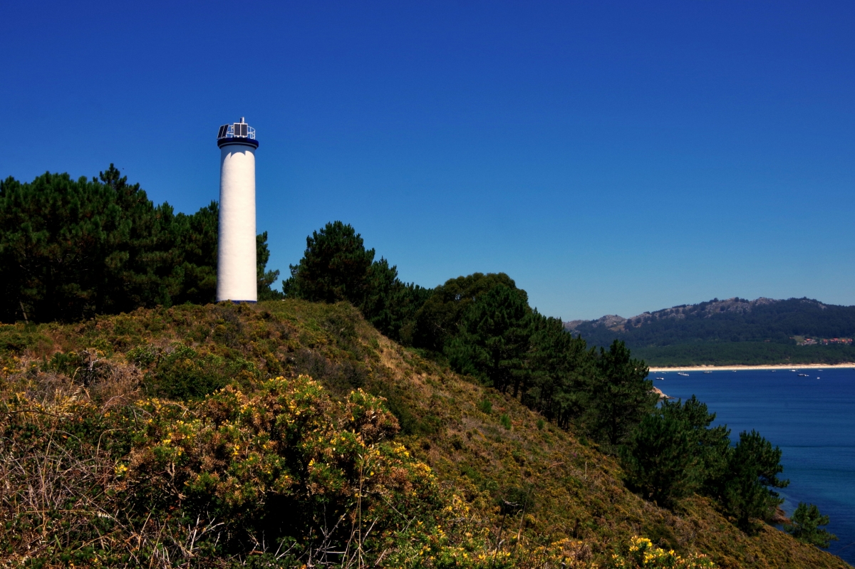 Faro de Punta Subrido